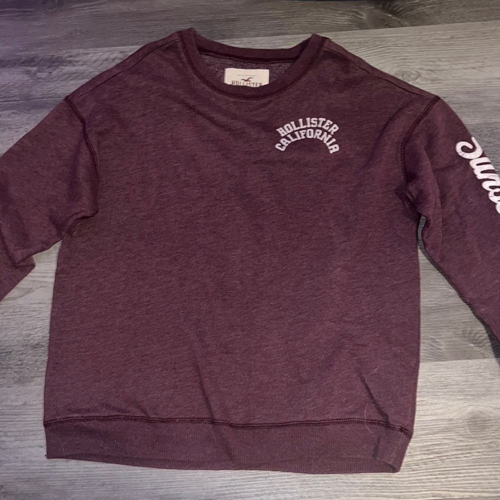Hollister California Purplish Crewneck